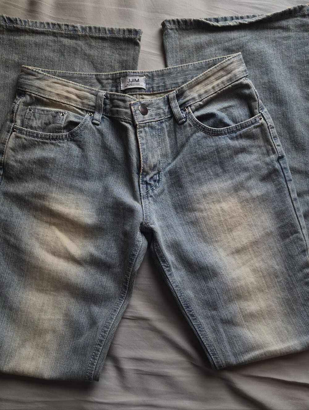 Light Wash Flare Jeans Mid-Rise